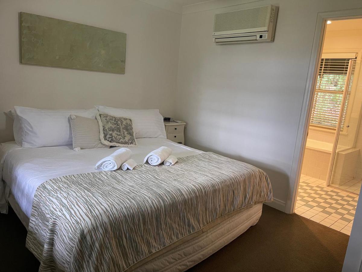 Villa Provincial - 2 Bedrooms Both With Ensuites -Situated In Cypress Lakes Resort Pokolbin Exteriör bild